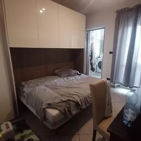 Séjour chez l'habitant Affitto Camera Privata Con Bagno Privato, Cucina Soggiorno Bagno Terrazzina Condivisi Ideale Per Studenti O Lavoratori Stagionali Turin